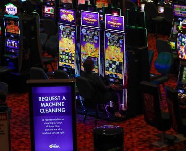 How I Obtained Begun With Free Slot Machines With Benefit